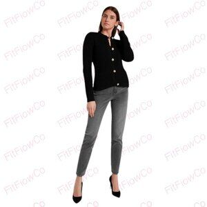 Express Women’s Textured Crew Neck Button Cardigan  Black (Size XS).👉 OWO